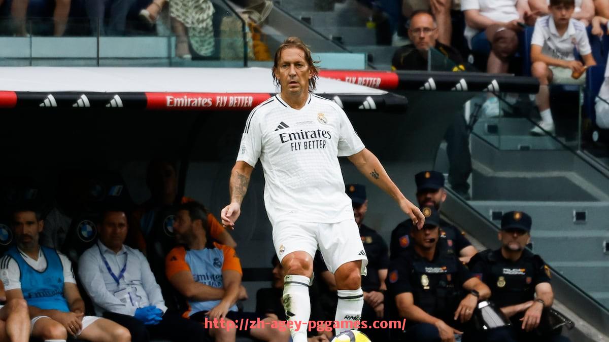 pg电子在线下载-世俱杯比赛中边路球员突破成功率统计及战术突破点研究